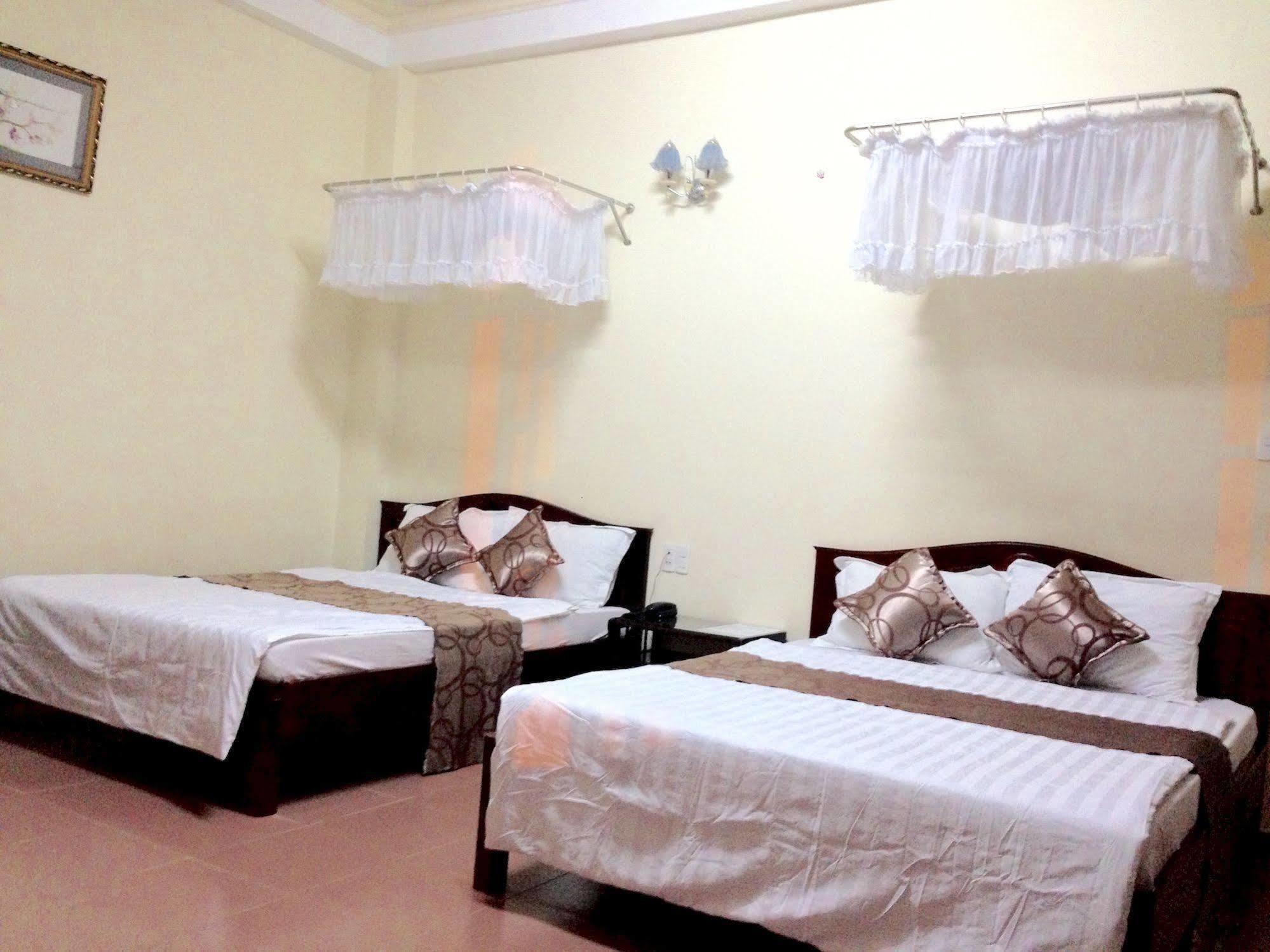 Hoa Dang Hotel Da Lat Exterior photo